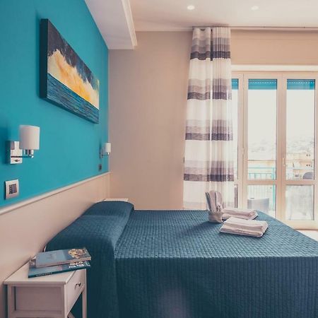 Oltre Il Mare Guest House 加埃塔 外观 照片