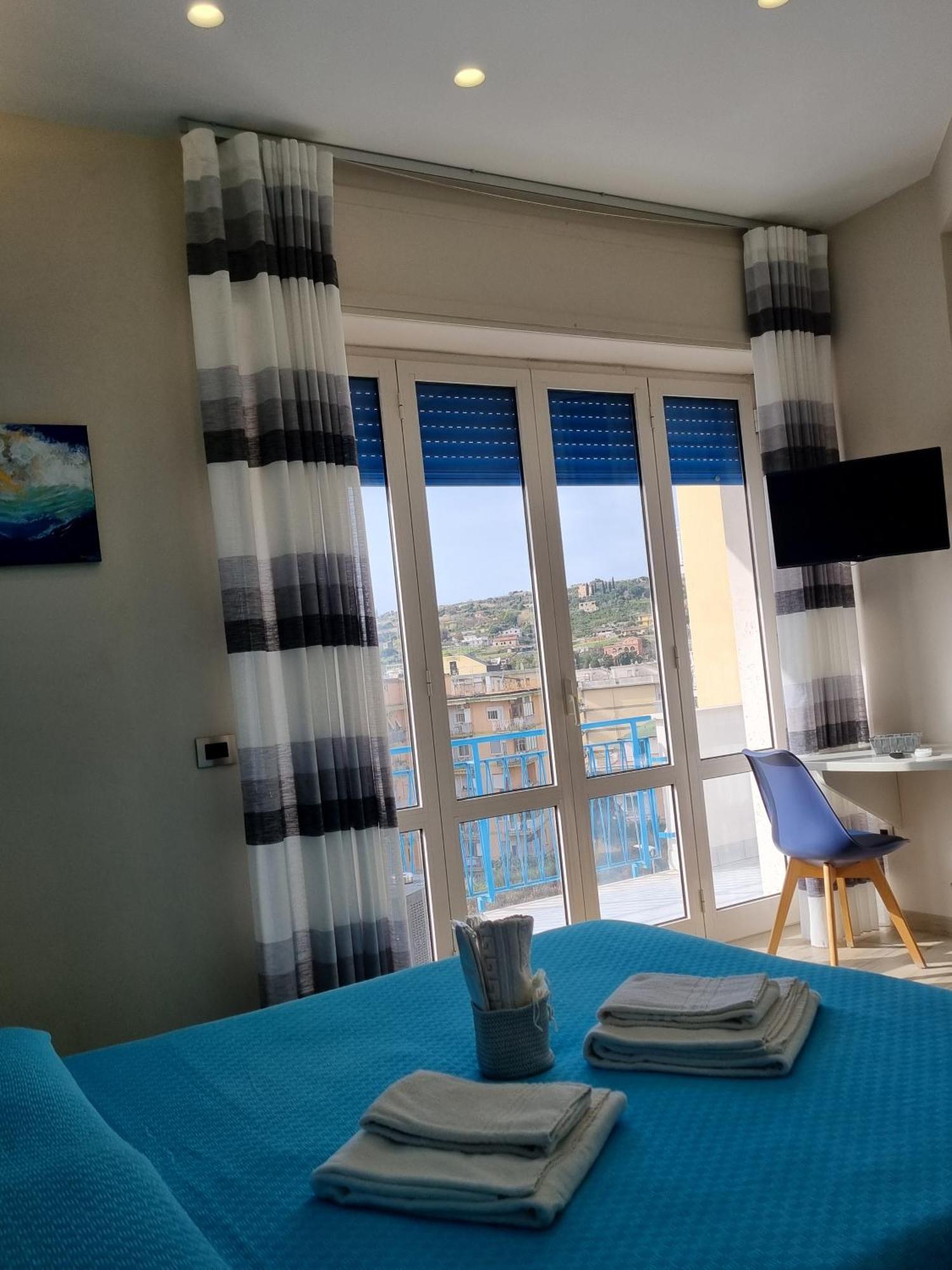 Oltre Il Mare Guest House 加埃塔 外观 照片