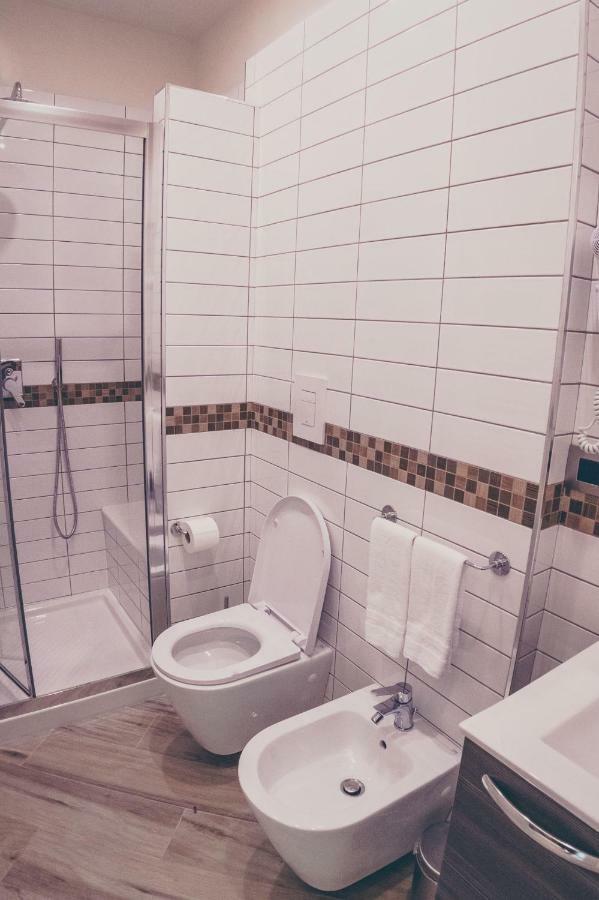 Oltre Il Mare Guest House 加埃塔 外观 照片